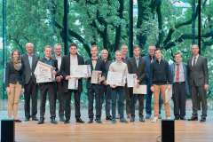 alle Finalisten und Jurymitglieder nach dem Finale im Großen Saal des Hauses der Musik
